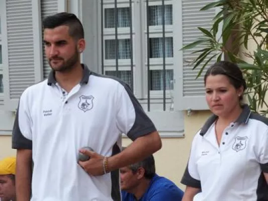 Bild: Präzision mit der Eisenkugel - Pétanque-Bundesliga zu Gast in Schwetzingen