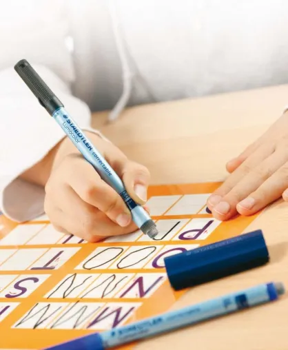Der STAEDTLER Lumocolor correctable - ein perfekter Schulbegleiter Bild: Der STAEDTLER Lumocolor correctable - ein perfekter Schulbegleiter