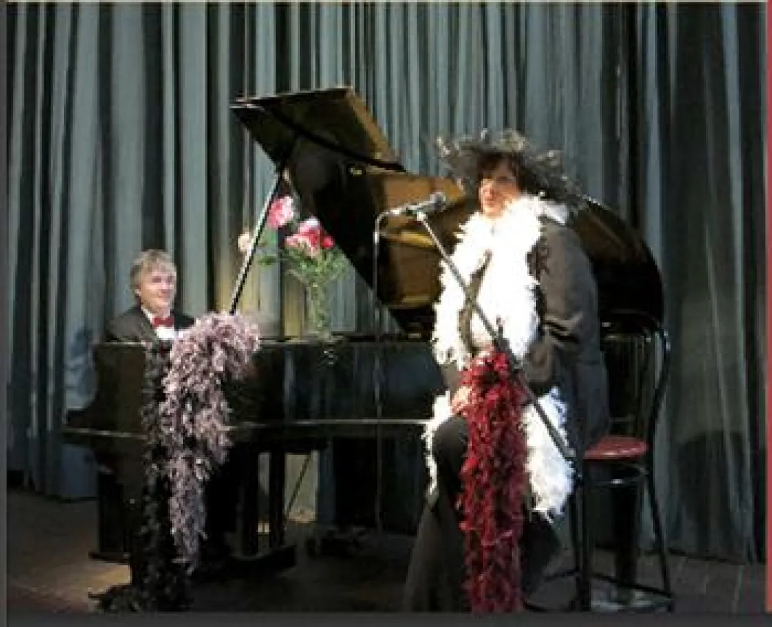 Eine Nacht voller Seligkeit verspricht das Duo Listen T(w)o