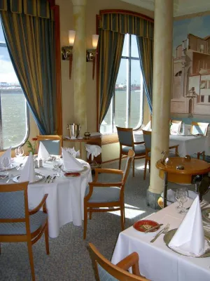 Bild: Kreuzfahrt Job Angebote zur vierten MeerArbeit am 23.September 2008