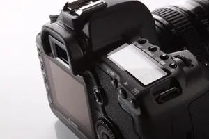 Ganz Grosses Kino - EOS 5D Mark II mit 21 Megapixel und Full-HD-Video Bild: Ganz Grosses Kino - EOS 5D Mark II mit 21 Megapixel und Full-HD-Video