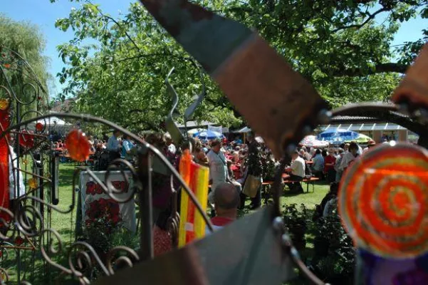 Bild: 6. Sulzbürger Gartengipfel. Der Kunst- und Gartenmarkt im Landl.