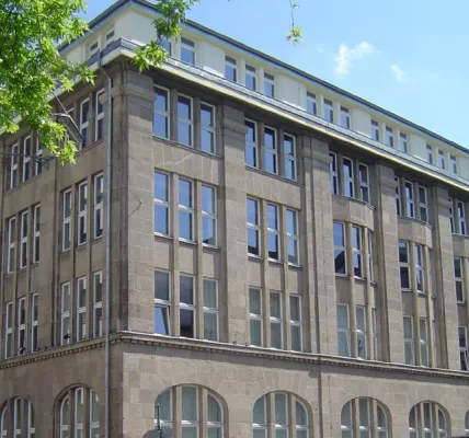 Bild: Gesundheitswirtschaft studieren: Rheinische Fachhochschule stellt das Bachelor-Studium Medizinökonomie vor