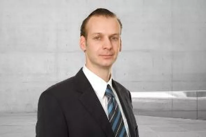 Bild: PROJECT-Geschäftsführung mit Dominik Zapf verstärkt