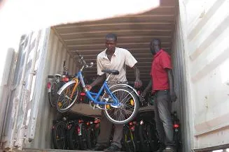 Container der Spendenaktion „Dein Rad für Uganda“ angekommen Bild: Container der Spendenaktion „Dein Rad für Uganda“ angekommen