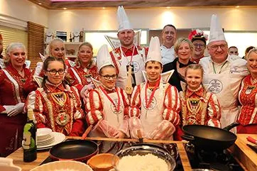 Auf dem Großmarkt fand das 24. „Prinzenkochen“ statt – Karneval und Kulinarisches Bild: Auf dem Großmarkt fand das 24. „Prinzenkochen“ statt – Karneval und Kulinarisches
