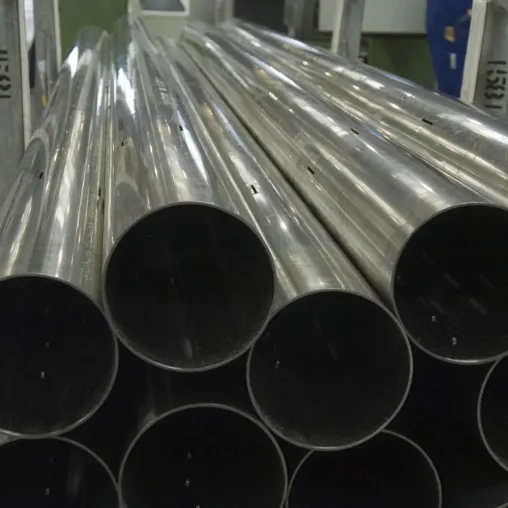 Bild: Einbaufertige Rohrkomponenten für die Petrochemie