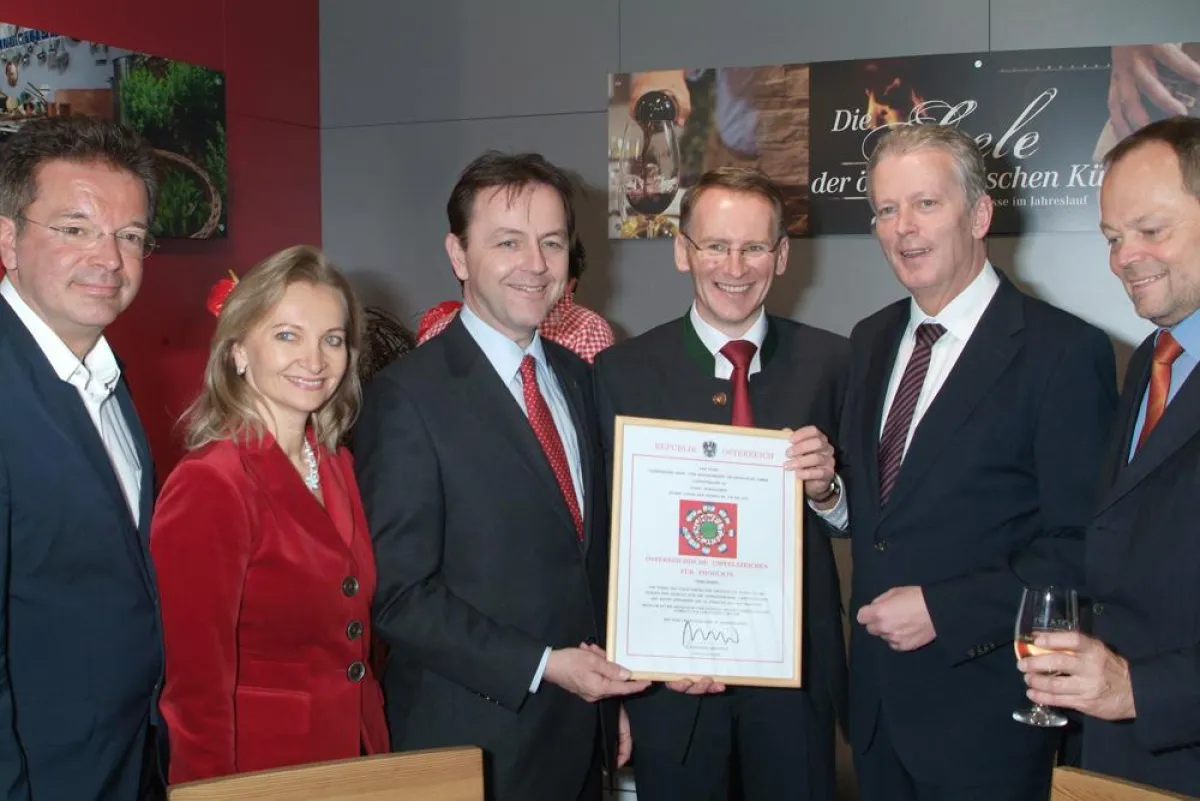 Landesrat Rudi Anschober, Vizepräsidentin der Wirtschaftskammer OÖ Mag. Ulrike Rabmer-Koller, Umweltminister DI Nikolaus Berlakovich, Lohberger Geschäftsführer Manfred Huber, Bundesminister Dr. Reinho