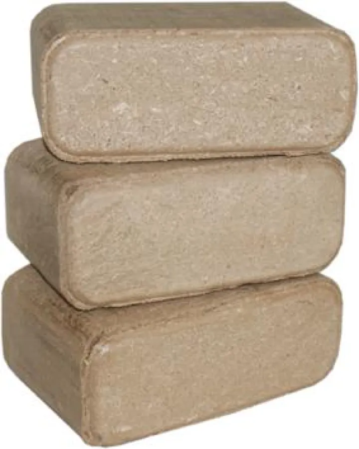 Hartholzbriketts von Südpellets aus dem Schwarzwald