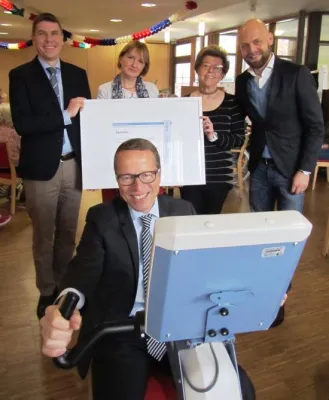 Bild: Dr. Schulze-Stiftung unterstützt Mobilitätsprojekt im Seniorenzentrum Aichwald