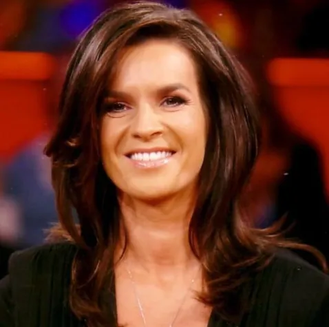 Eiskunstlauf Olympiasiegerin Katarina Witt als Vortragsrednerin im Team der Referentenagentur 5 Sterne Redner Bild: Eiskunstlauf Olympiasiegerin Katarina Witt als Vortragsrednerin im Team der Referentenagentur 5 Sterne Redner