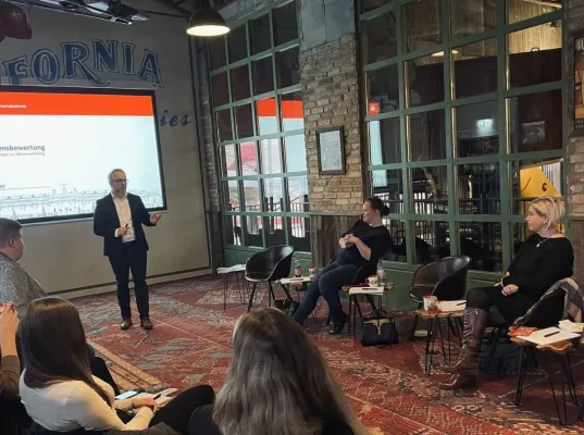 Bild: Nord-Ostdeutsche Sparkassenakademie: Theorie und Praxis vereint - Erfolgreiche Impulse für die Sparkassenwelt