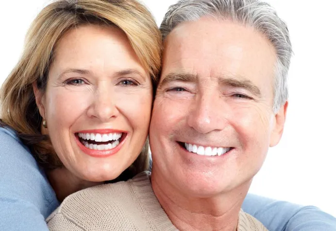 Altersflecken lassen sich schonend aufhellen Bild: Altersflecken lassen sich schonend aufhellen