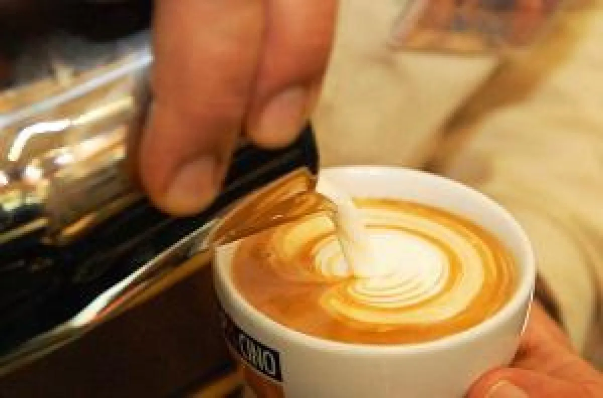 Latte Art aus dem Vollautomaten.