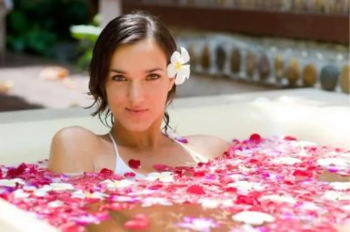 Wellness - der (alte) Weg zum absoluten Wohlbefinden Bild: Wellness - der (alte) Weg zum absoluten Wohlbefinden