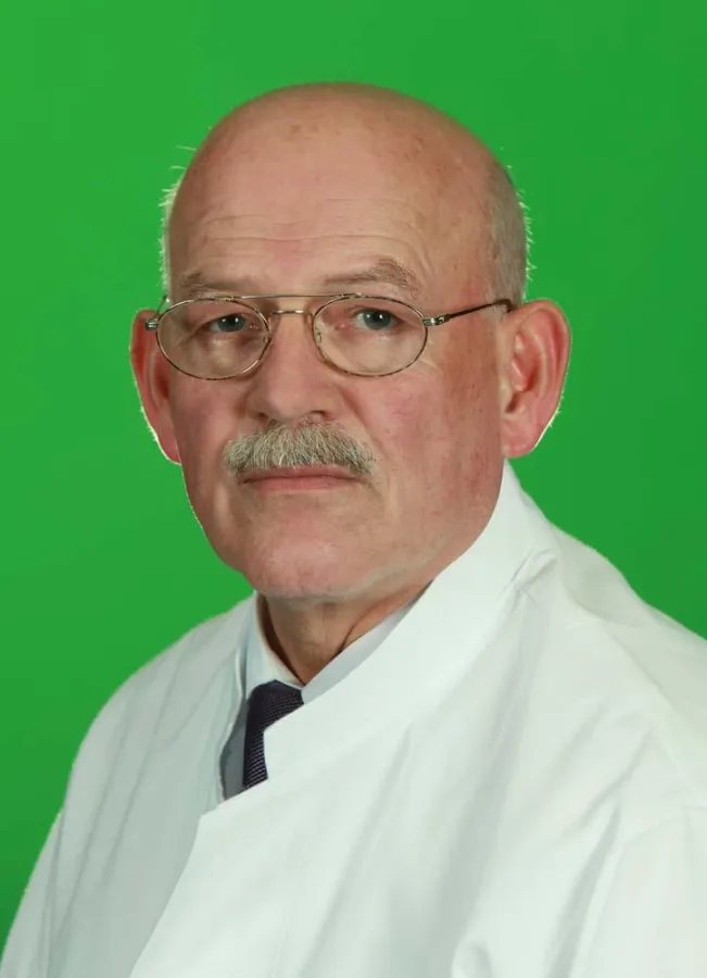 Dr. Constantin Pagouras, Chefarzt Senologie und Leiter des Brustzentrums Kplus