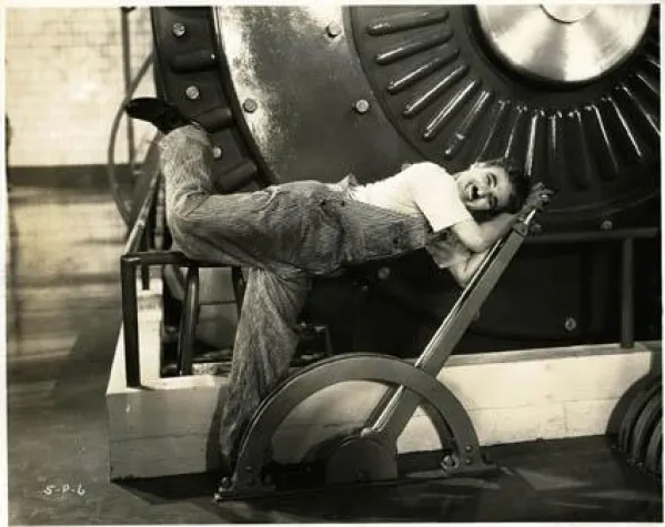 Filmkonzert: Charlie Chaplins \"Modern Times\" Bild: Filmkonzert: Charlie Chaplins \"Modern Times\"