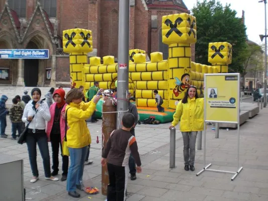 Bild: Raiffeisenbank in Wien feiert Tag des Kindes