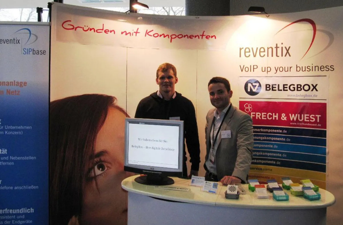 Messestand der reventix GmbH