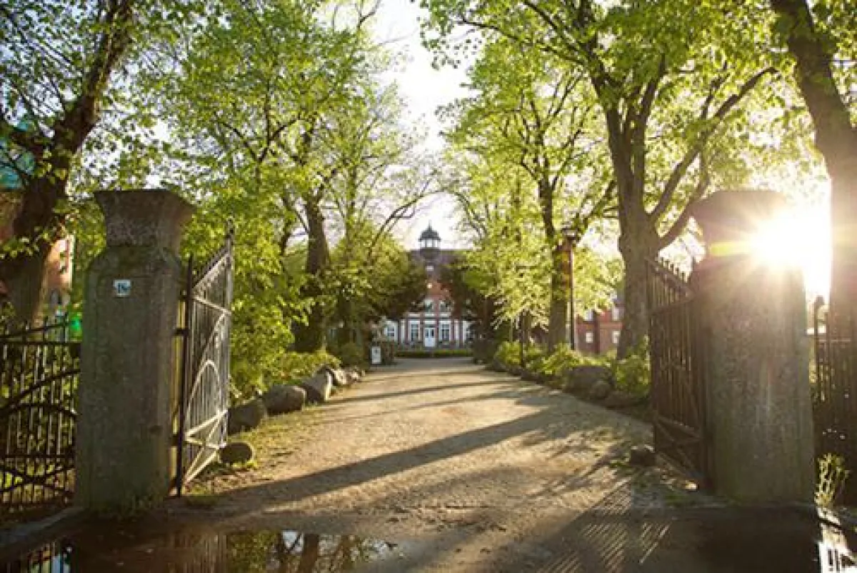 Schloss Basthorst bei Sonnenaufgang