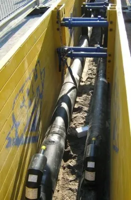 Bild: Heizen mit edlem Nass – Mennicke verlegt Fernwärmeleitungen für Geothermie