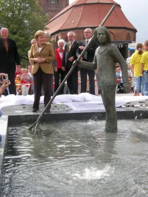 Bild: Ein Brunnen wie seine Stadt