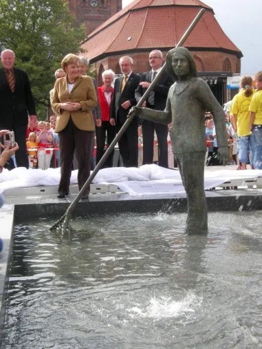 Bild: Ein Brunnen wie seine Stadt
