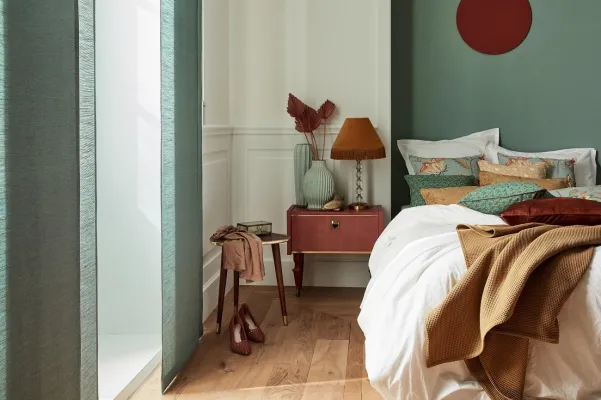 Bild: La floraison: Blumige Dekostoffe von MT Stofferie verleihen Wohnräumen exquisite Eleganz