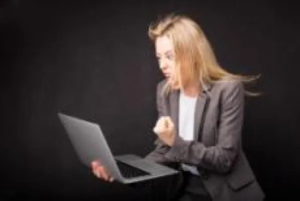 Bild: 5 Wege, wie Sie negativen Stress abbauen und mit der Digitalisierung glücklich sind
