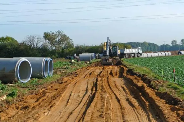 Bild: FBS-Stahlbetonrohre bei Pilotprojekt dabei - Neuer Überleitungssammler für Euskirchen-Kuchenheim