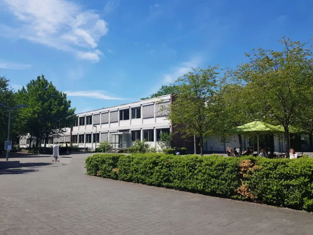 Bild: Infotag Rheinische Akademie Köln: Ausbildung BTA, ITA oder Abitur und Beruf Biologisch-technisches Gymnasium