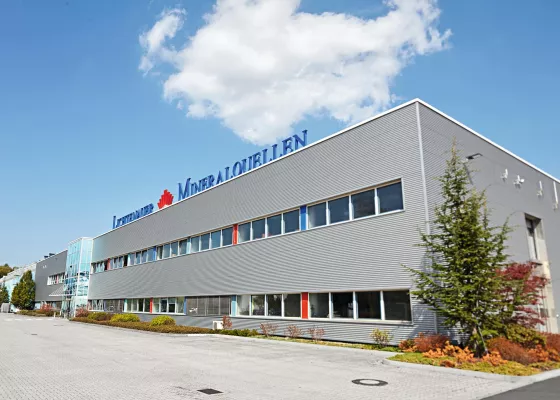 Bild: Ausgezeichnet nachhaltig: Lichtenauer Mineralquellen erhalten ZNU-Nachhaltigkeitszertifikat
