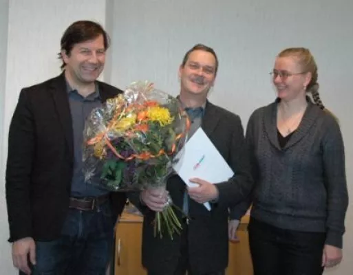 Bild: BALLY WULFF: Diplom Ingenieur Peter Löffler feiert 20 Jahre Betriebszugehörigkeit