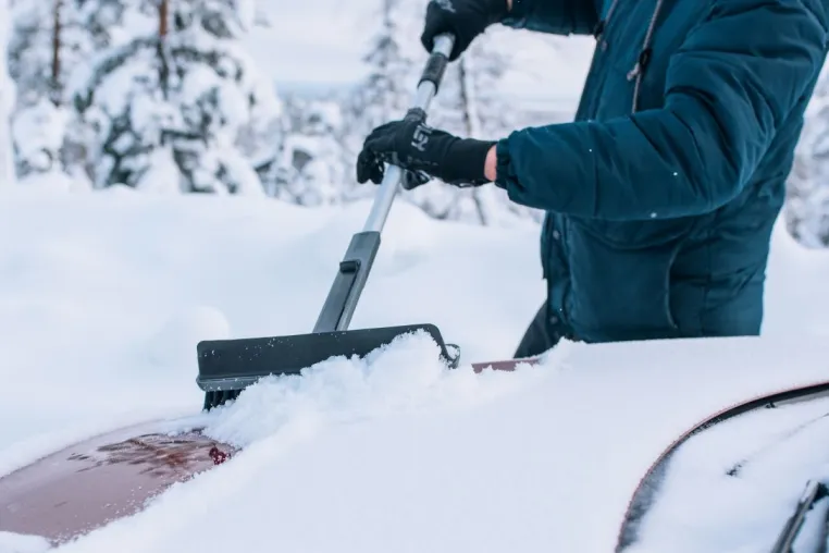 Bild: So starten Laternenparkern stressfrei in den Tag: Tipps für Winterautofahrer 
