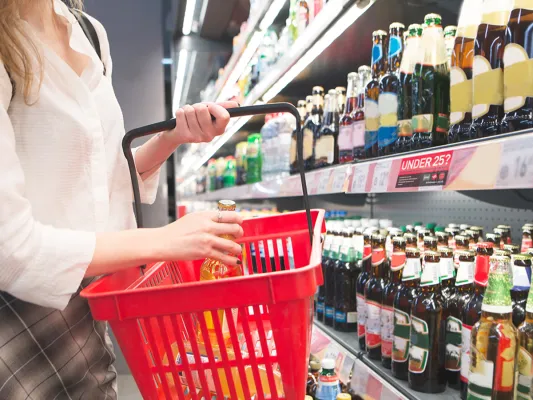 Alterserkennung von Innovative Technology für Test in Großbritannien zugelassen Bild: Alterserkennung von Innovative Technology für Test in Großbritannien zugelassen