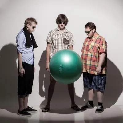 Bild: IMPRO EMBASSY - Iglu 'Three Faces' (Slowenien)