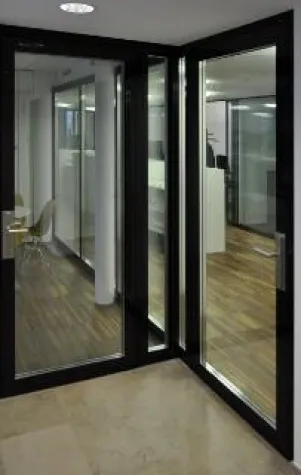 Bild: PLANLINE: ideale Ergänzung zu gängigen swissmade-Raumtrennsystemen