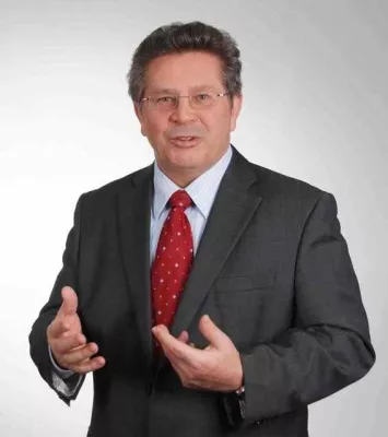 Studie: Wirksame Führungskräfte sind erfahren, weiblich, kaufmännisch ausgebildet Bild: Studie: Wirksame Führungskräfte sind erfahren, weiblich, kaufmännisch ausgebildet