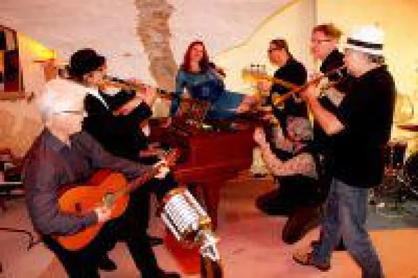 Bild: Premiere zu Himmelfahrt: Vatertag mal anders