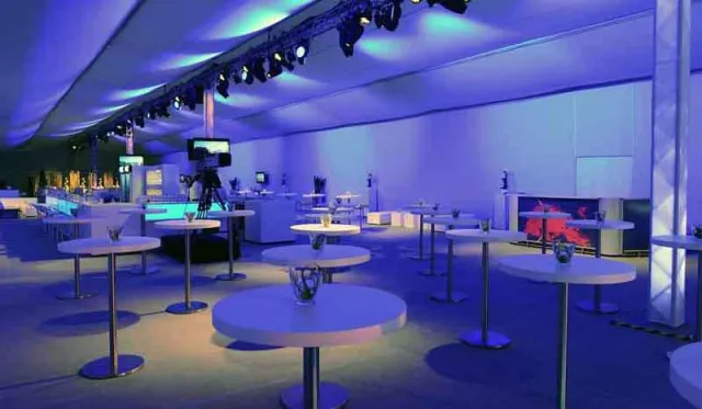 Party Rent geht zum Saisonfinale der DTM ins Rennen Bild: Party Rent geht zum Saisonfinale der DTM ins Rennen