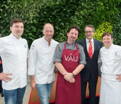 Bild: lohn-ag.de AG eröffnet neuen Hauptsitz in Baden-Baden – vier Sterneköche verwöhnen die Gäste
