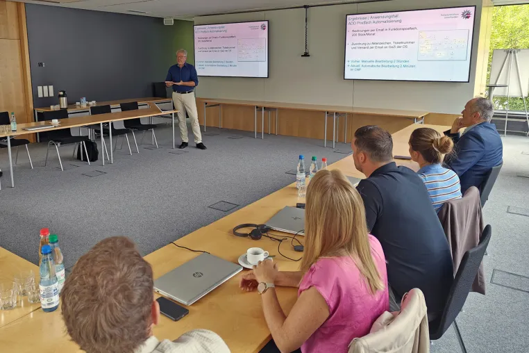 Präsidium statt Hochschule: Schweinfurter THWS-Professor unterstützt Polizei in Unterfranken bei der Digitalisierung Bild: Präsidium statt Hochschule: Schweinfurter THWS-Professor unterstützt Polizei in Unterfranken bei der Digitalisierung
