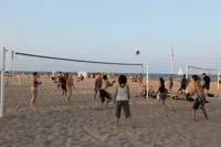 Kleine Volleyball-Weltmeisterschaft am Strand von Valencia Bild: Kleine Volleyball-Weltmeisterschaft am Strand von Valencia