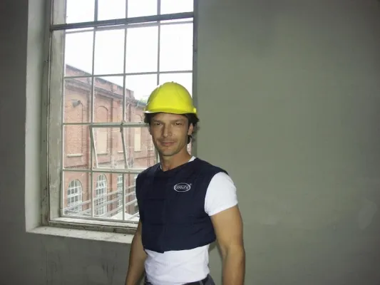 Bild: Firmen ertrinken im Schweiß statt in Produktivität zu baden