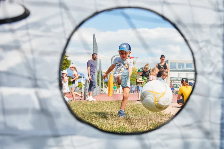Bild: Voller Erfolg des Schule für Morgen Sommerfestes in Unterhaching