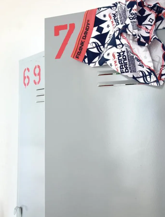 Lässig überm Spind: Die Unterwäsche von Superschlüpfer.