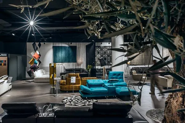 Bild: Heckhaus inszeniert den ersten Belmoba Showroom in Deutschland