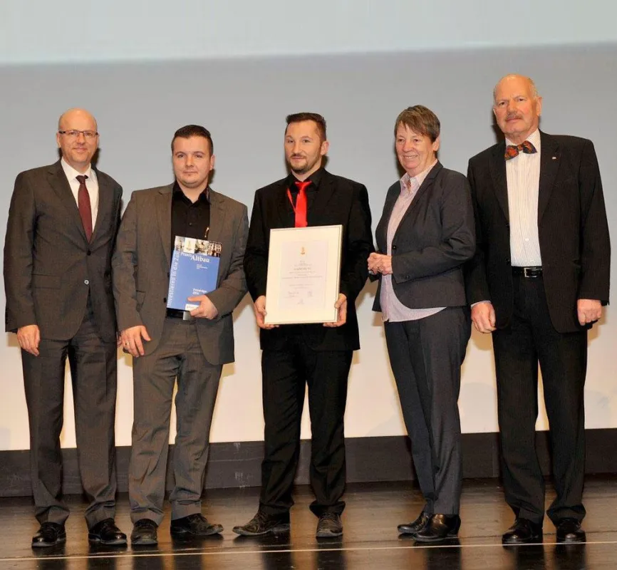 Robert Wipplinger jun. und Alexander Wipplinger nahmen in München stolz die auszeichnung entgegen.
