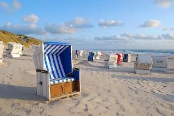 Bild: Friesischer Charme mit Promifaktor: Die Nordsee-Insel Sylt auf reise.com
