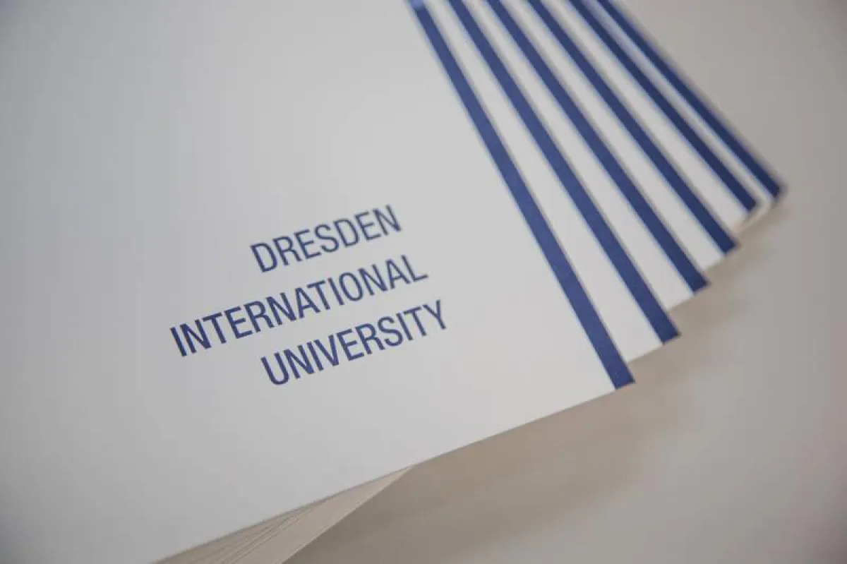 Immatrikulationsurkunden (Dresden International University, 2017)